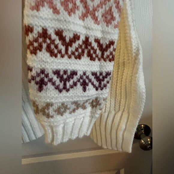 Maurices White Fair Isle Sleeve Sweater Small oversized NWT - Picture 7 of 11